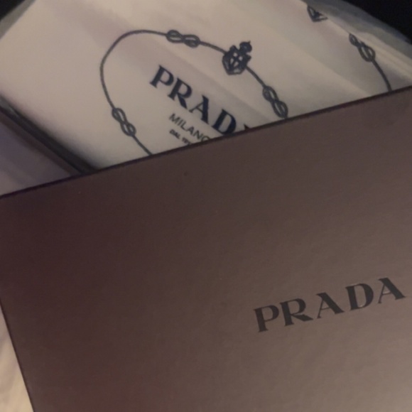 RARE VINTAGE PRADA KITTEN HEELS